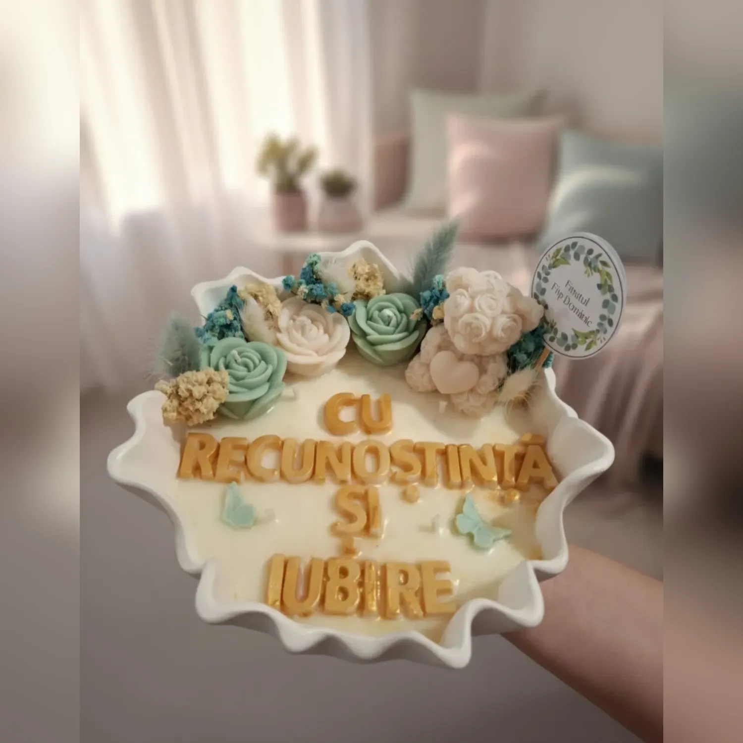 Lumânare în recipient personalizat