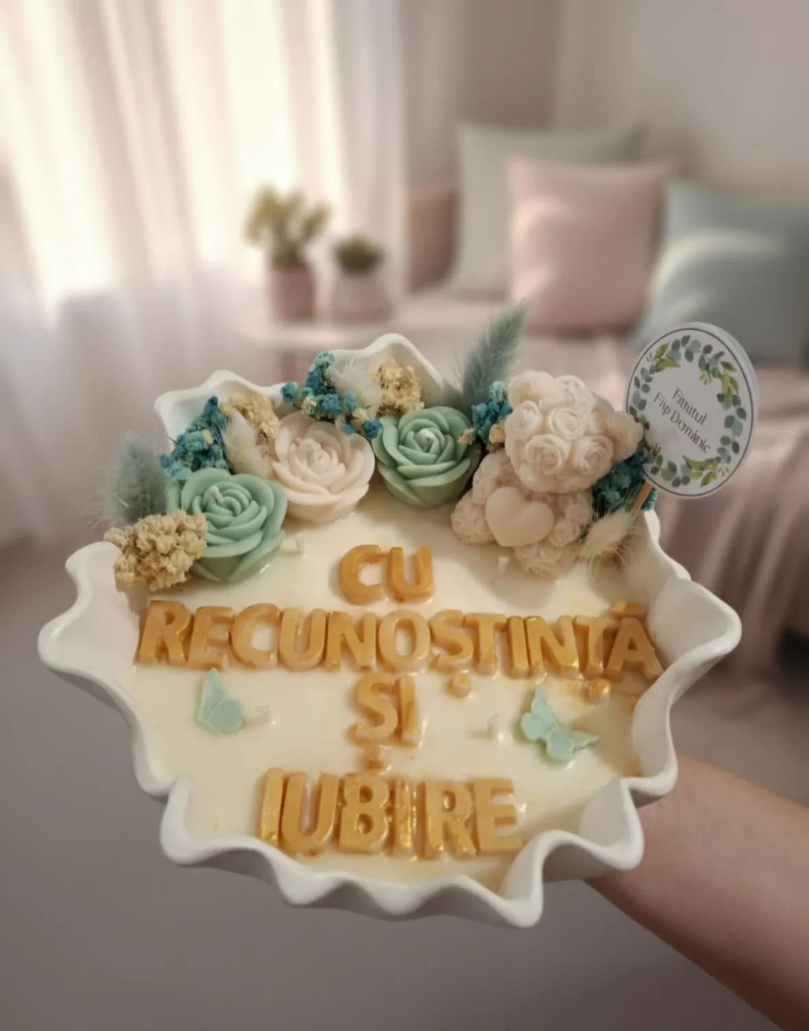 Lumânare în recipient personalizat